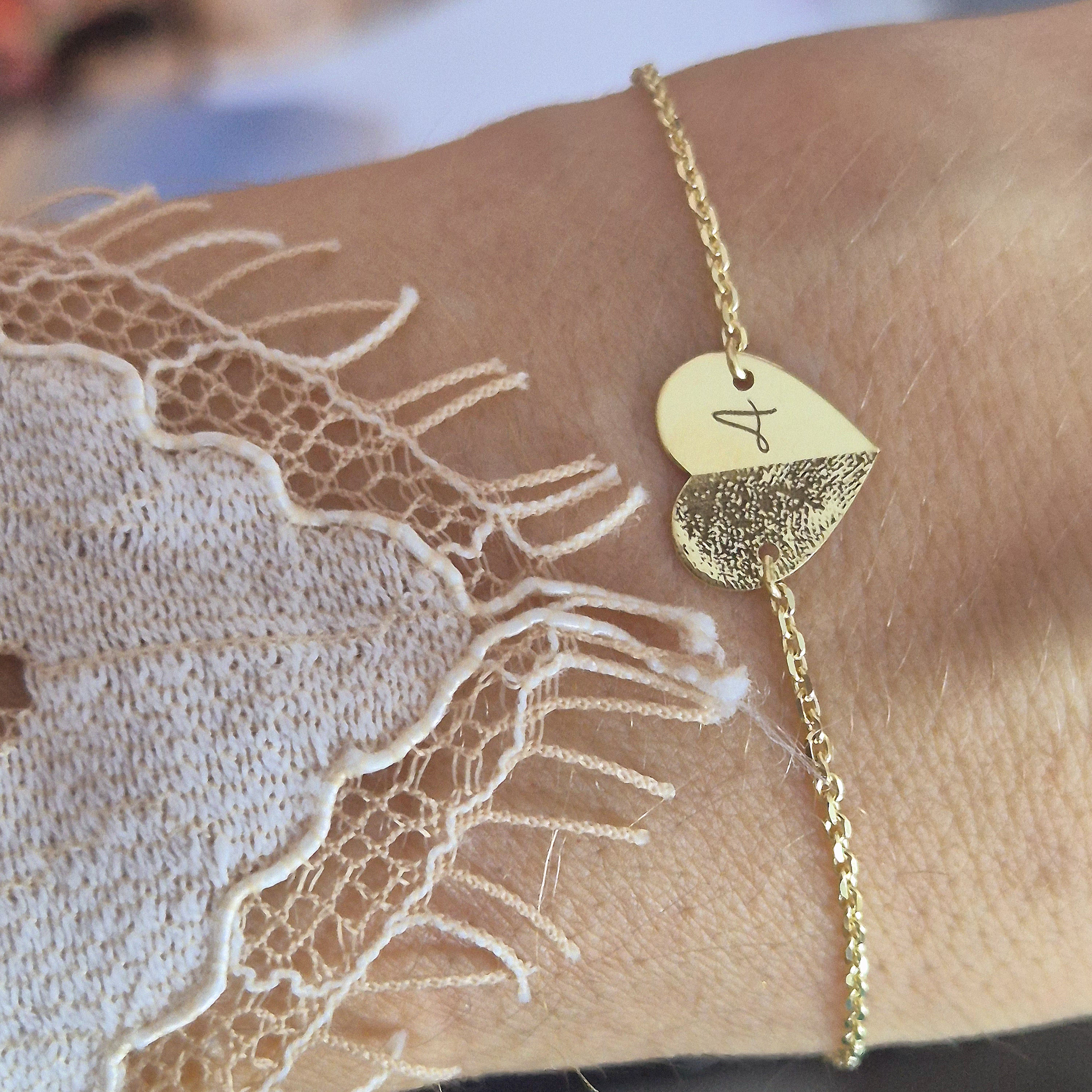 Zlatý náramok SRDCE s ODTLAČKOM  a INICIÁLOU -14k zlato Zlatý náramok SRDCE s ODTLAČKOM  a INICIÁLOU -14k zlato