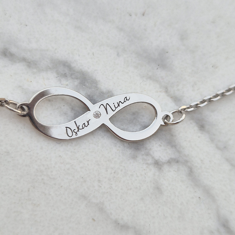 Zlatý náramok NEKONEČNO s  BRILIANTOM a gravírovaným MENOM -14k zlato Zlatý náramok NEKONEČNO s  BRILIANTOM a gravírovaným MENOM -14k zlato