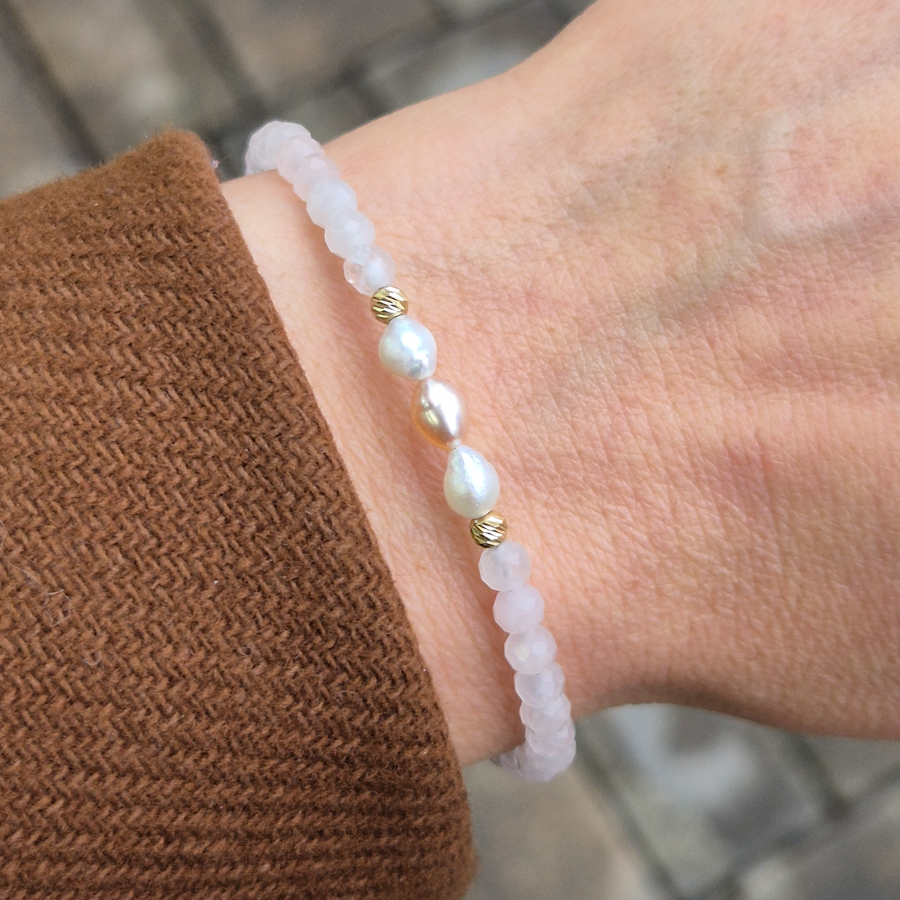 Zlatý náramok riečne PERLY a MESAČNÝ kameň